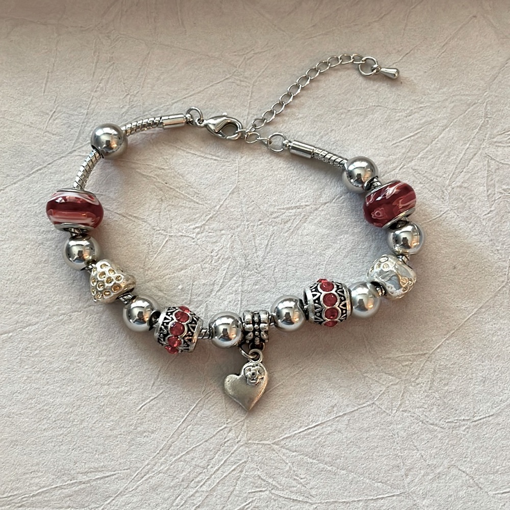 Red beads love bracelet, like new